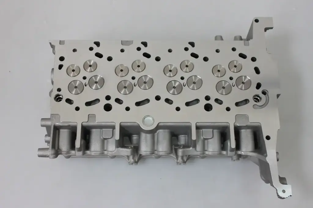 Ford Cylinder Head assembly TRANSIT H9FB, VM (without cam and rockers) incl bolts