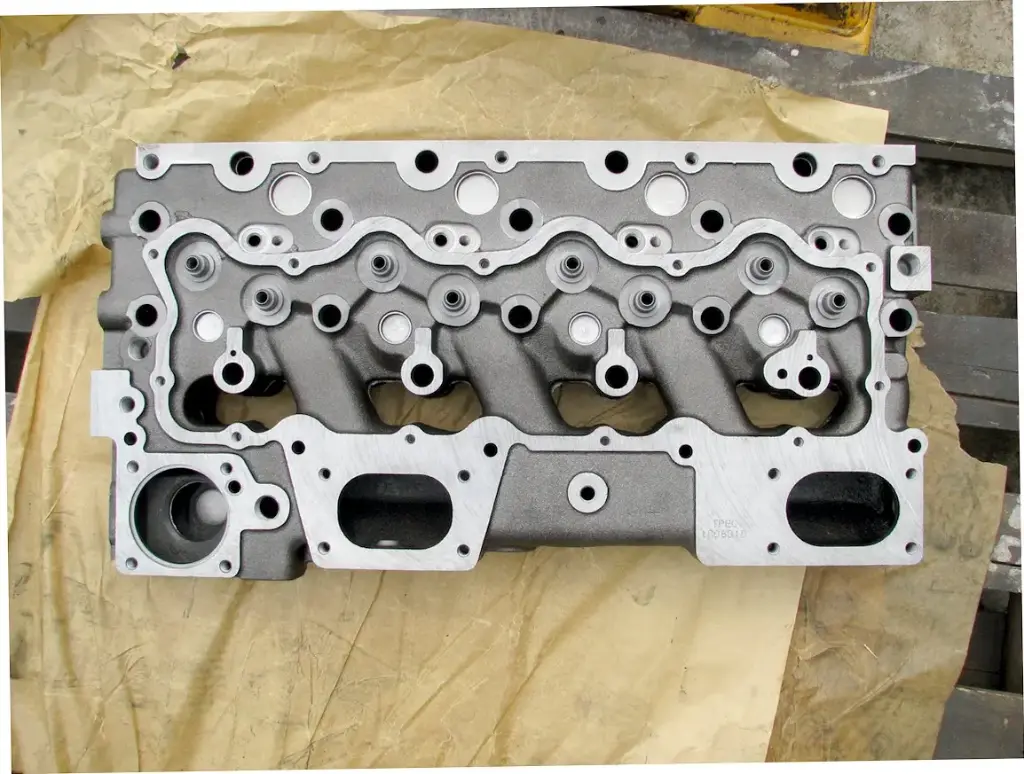 CAT Cylinder Head bare 3304 DI