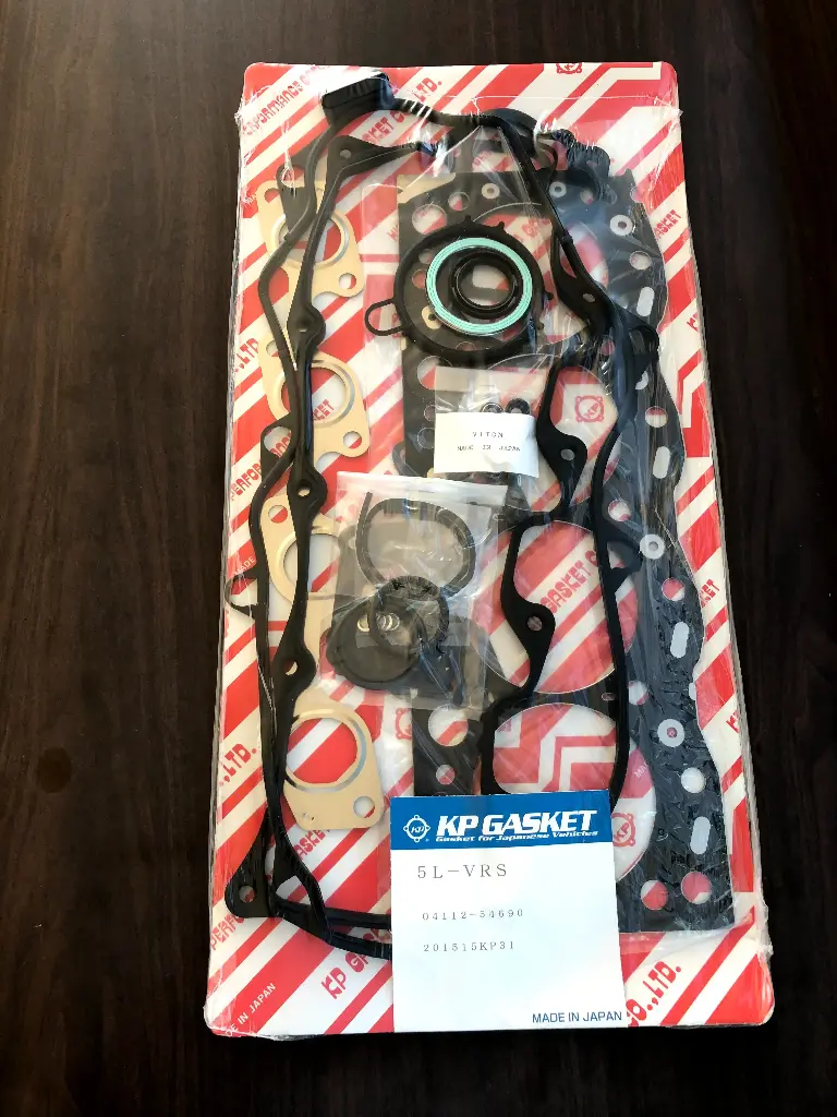 TOYOTA 5L HEAD SET INCL HEAD GASKET