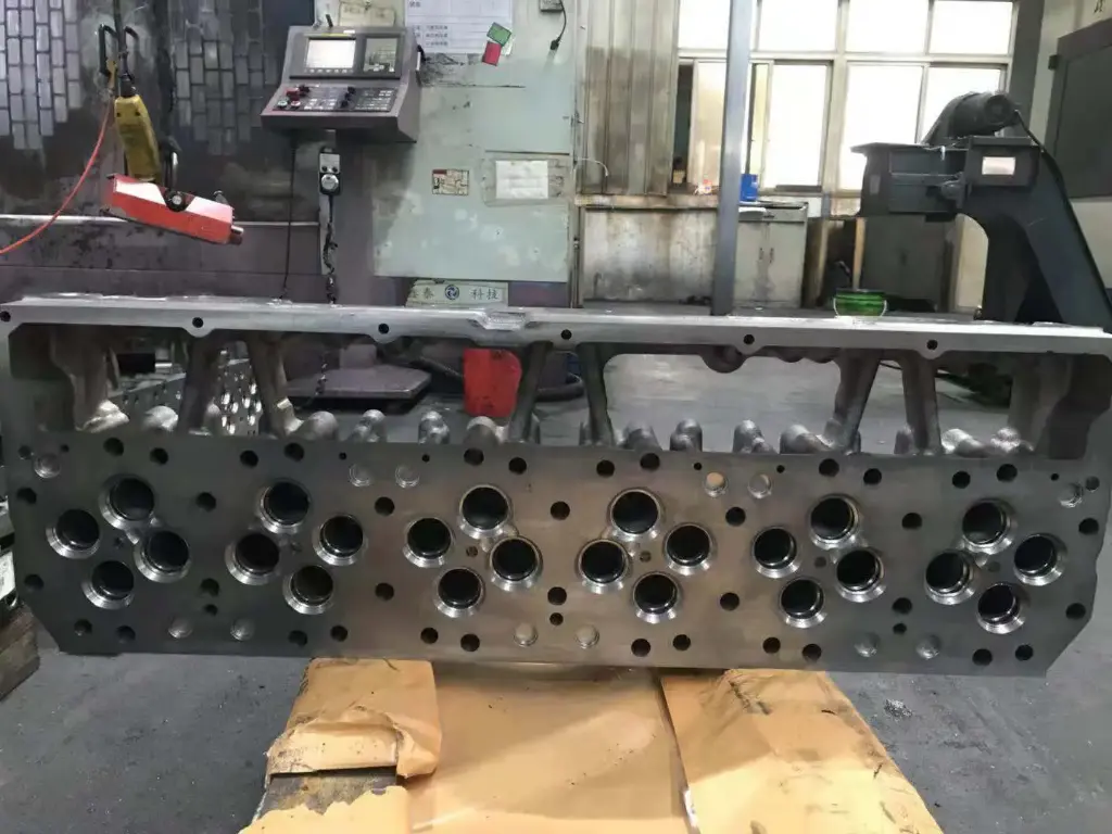 CAT C12 Cylinder Head bare