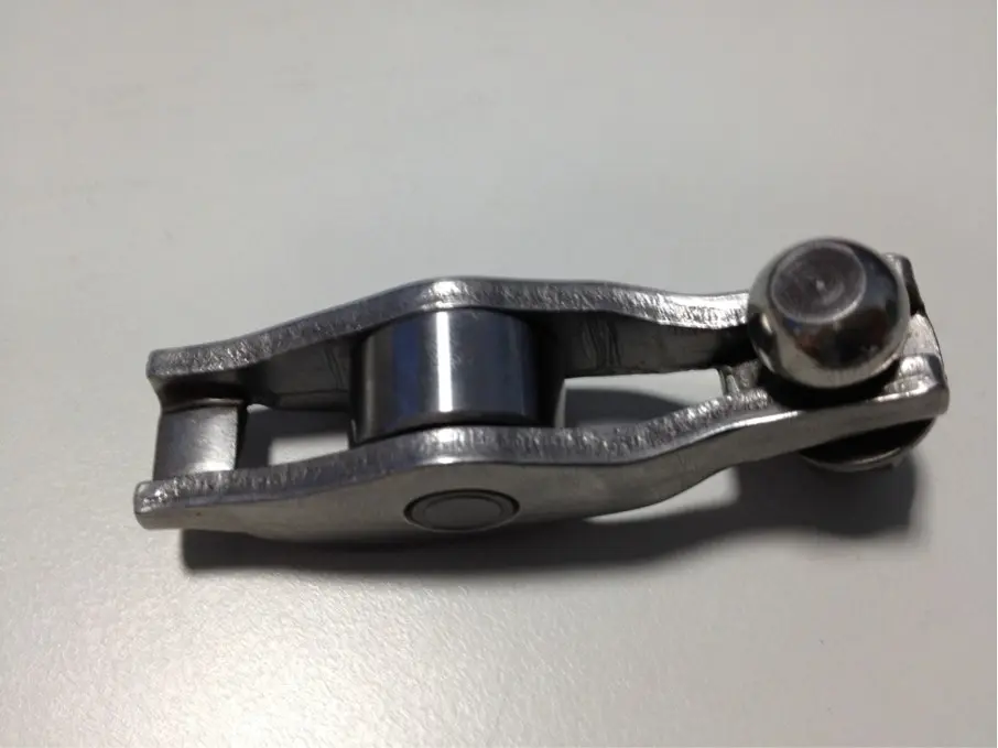 Mazda WE rocker arms with screw and nut