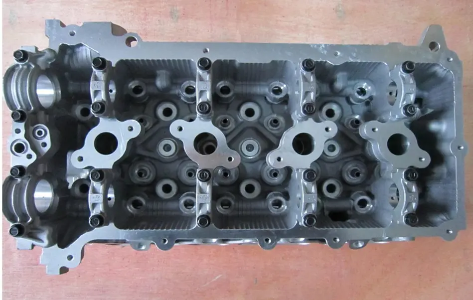 Toyota 2TR Cylinder head bare EGR type