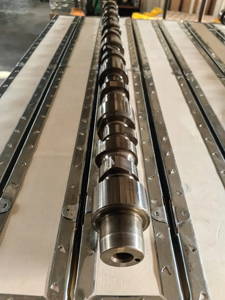 Cummins X15 cam shaft (4298628)