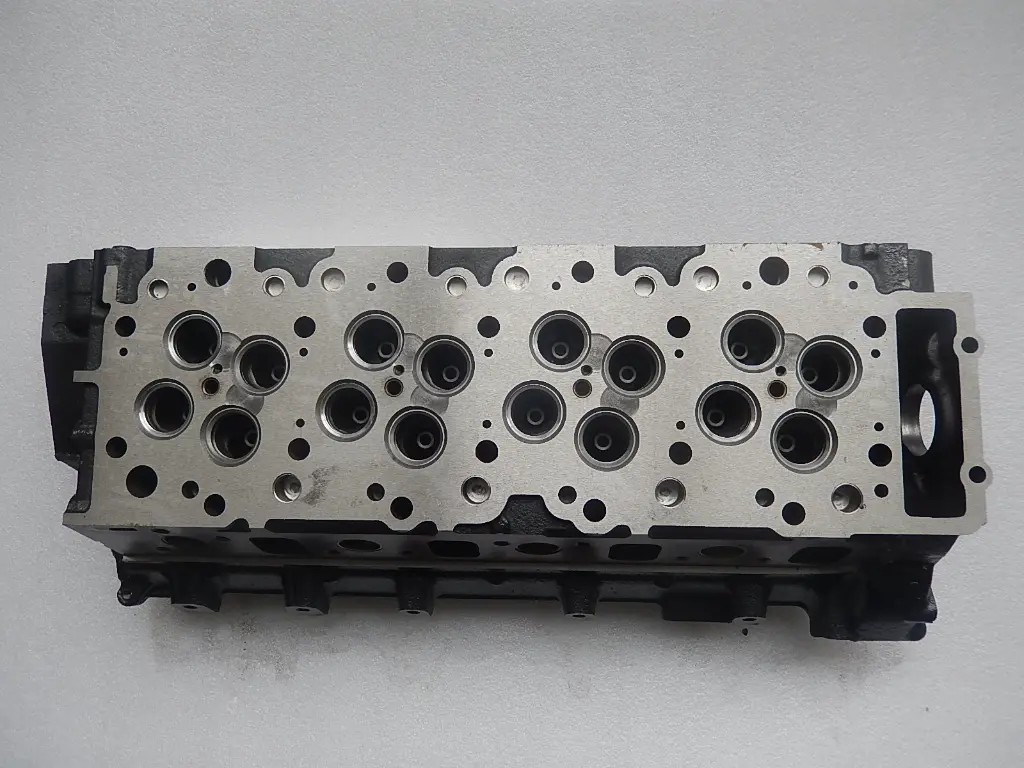 Isuzu 4HK1 cylinder head bare sensor hole 4mm for construction