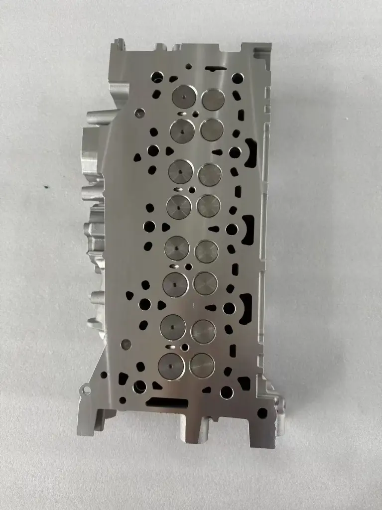 Nissan YN2S cylinder head semi assembly 908260