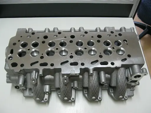 [191228] Mitsubishi 4D56U 16V Cylinder head bare.
