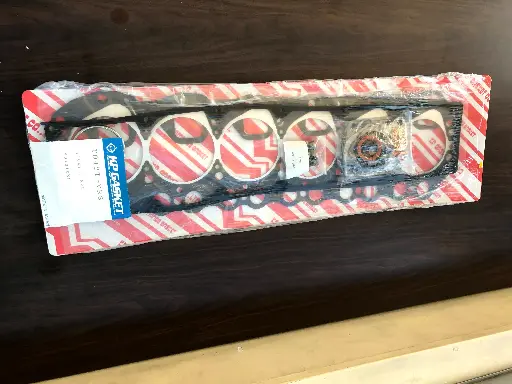 [201310KP] NISSAN TD42 HEAD SET INCL HEAD GASKET