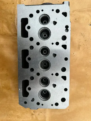 [199901] Kubota D902 cylinder head bare (dont use this)